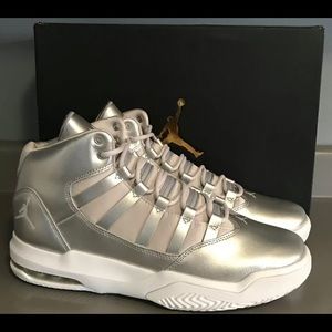 Nike Air Jordan Max Auro SE GS